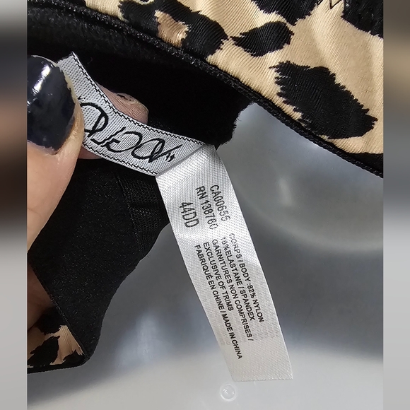 Animal print wired bikini top in 44 DD - Picture 4 of 5